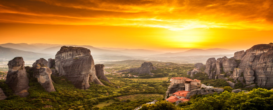 Μετέωρα μοναστήρια πανόραμα δύση  ηλίου